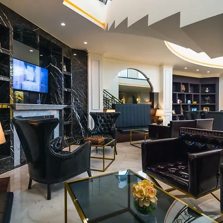 Towers C-1 Apartment *